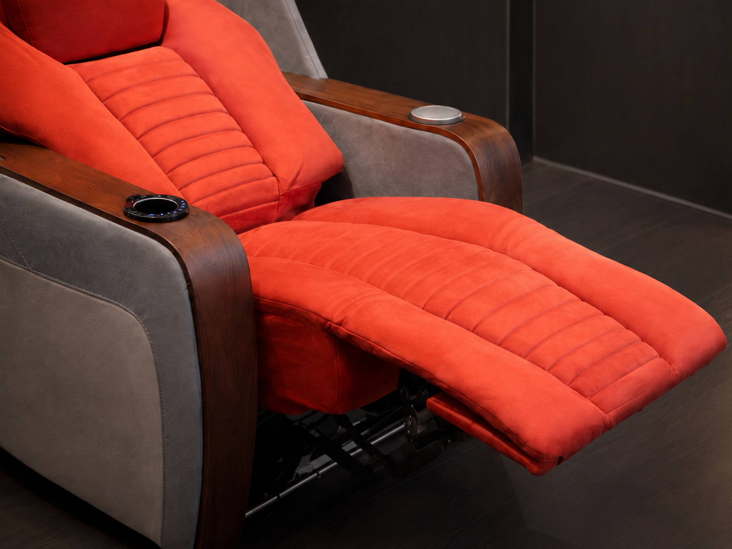 Aurora Recliner extended leg support