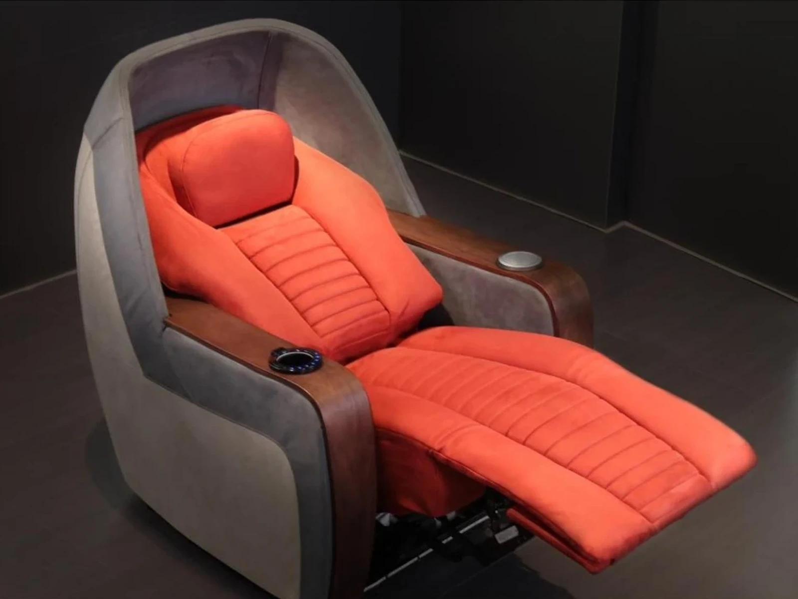 Aurora Recliner