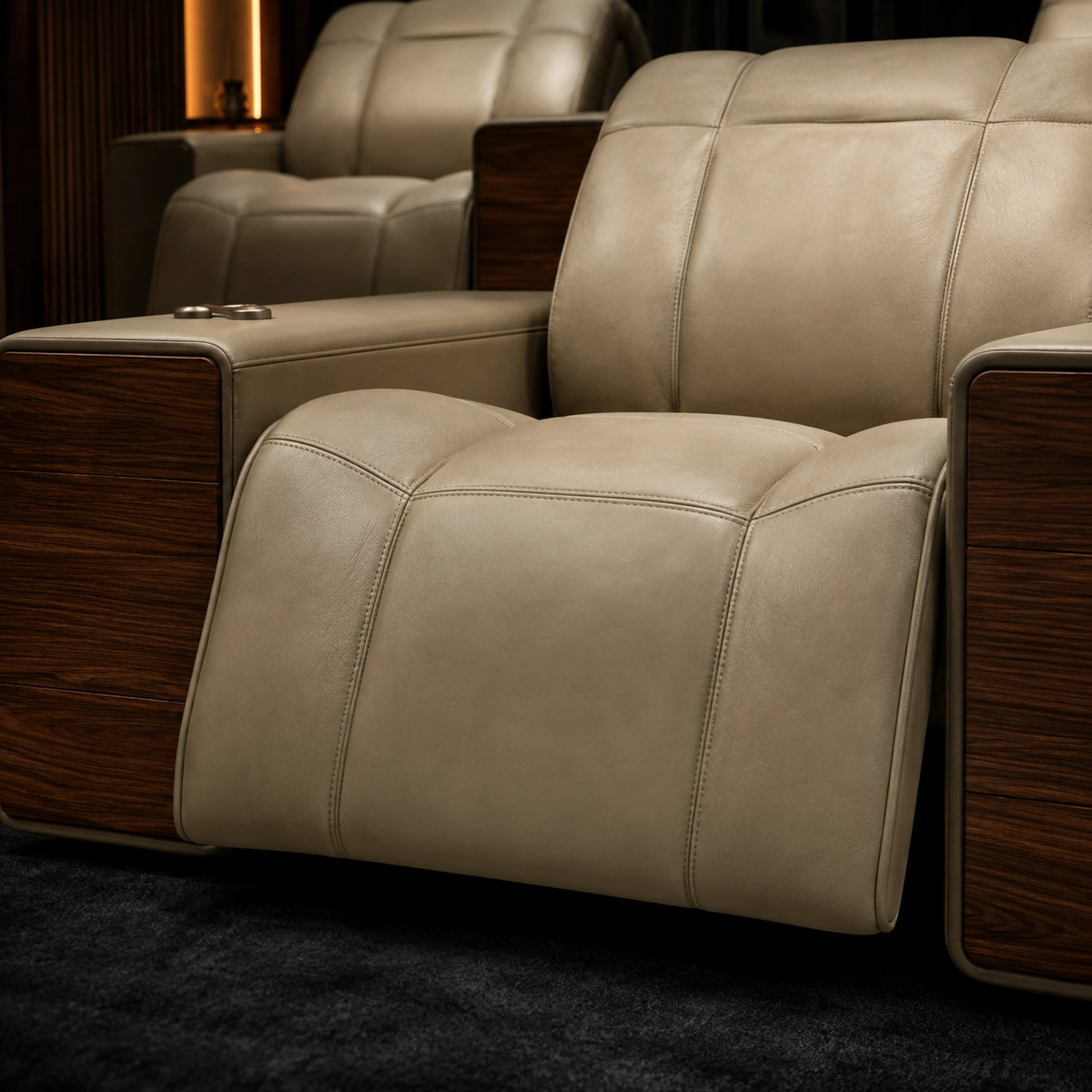 Premier Row seat & lower support detail